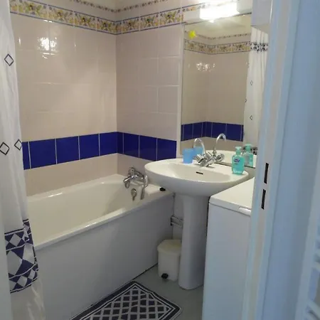 House Charmante Maisonnette Dans Avec Piscine * La Faute-sur-Mer