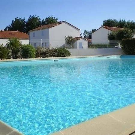 House Charmante Maisonnette Dans Avec Piscine * La Faute-sur-Mer